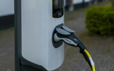 Electric car sales ‘smash expectations’ in record January as new petrol and diesel vehicles slump’ to ‘90,100 EV’s sold in February 2026 alone